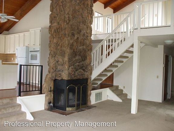 5th image of 1037 Elmwood Ct