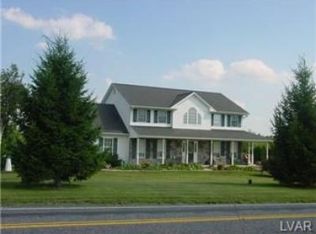 3255 Valley View Dr, Bath, PA 18014