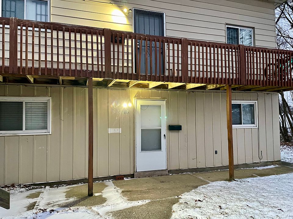 1st image of 2626 Newton St
