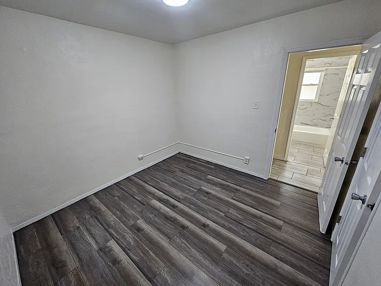2453 Prospect St — Photo 5
