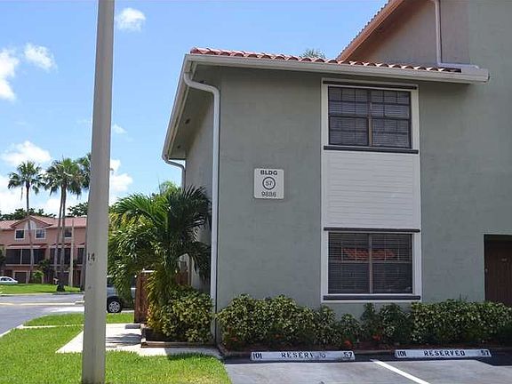 3rd image of 9886 Hammocks Blvd APT 101-57