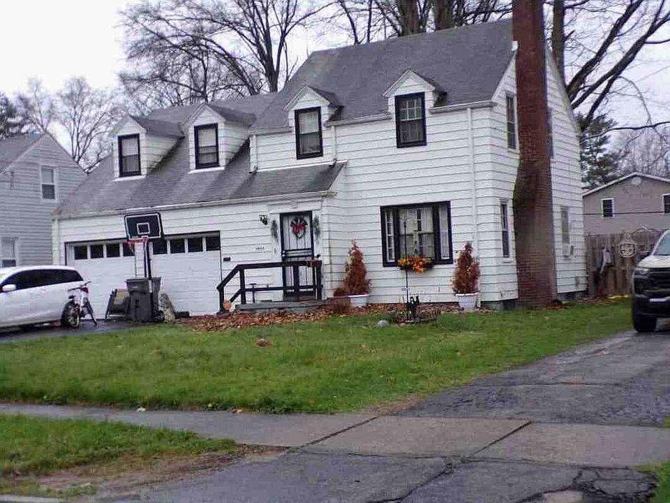 2nd image of 3644 Dover Rd
