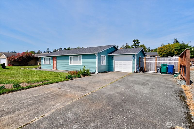 4th image of 5404 Doon Way
