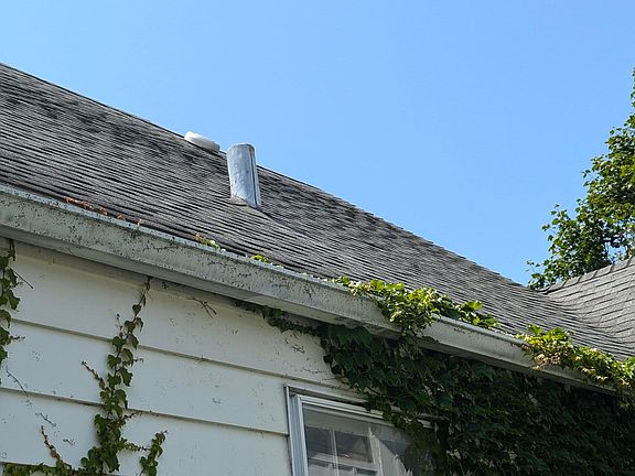 4th image of 526 Irvington Dr