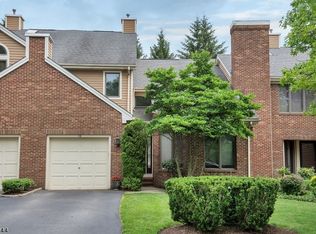 16 Lenox Ct, Montville, NJ 07045
