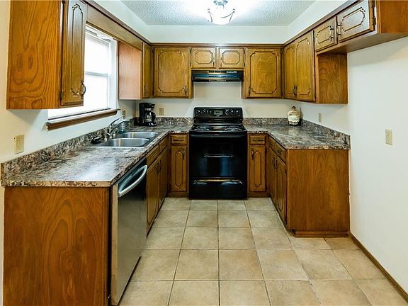 5th image of 1506 Sherry Ct
