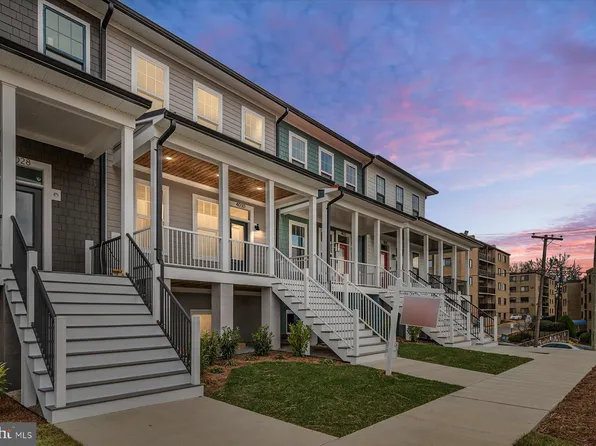 4030 Gallatin St, Hyattsville, MD 20781