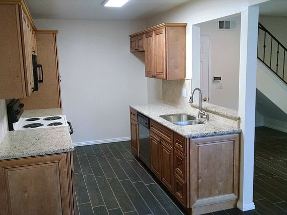 3rd image of 1124 Landsburn Cir