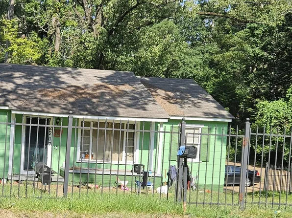 2207 Belvedere Dr, Jackson, MS 39204