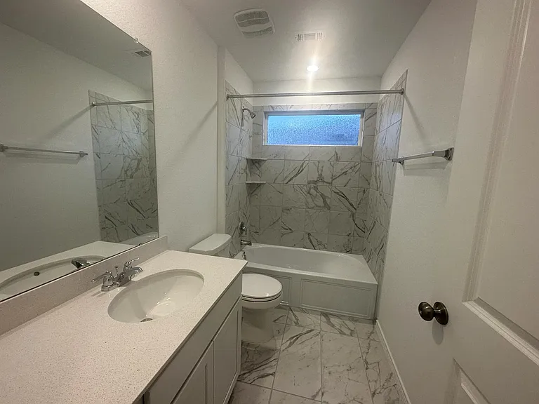 361 Sonterra Dr — Photo 27