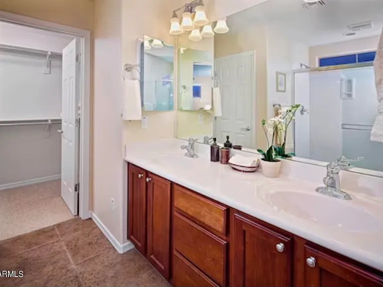 5336 W Molly Ln — Photo 6