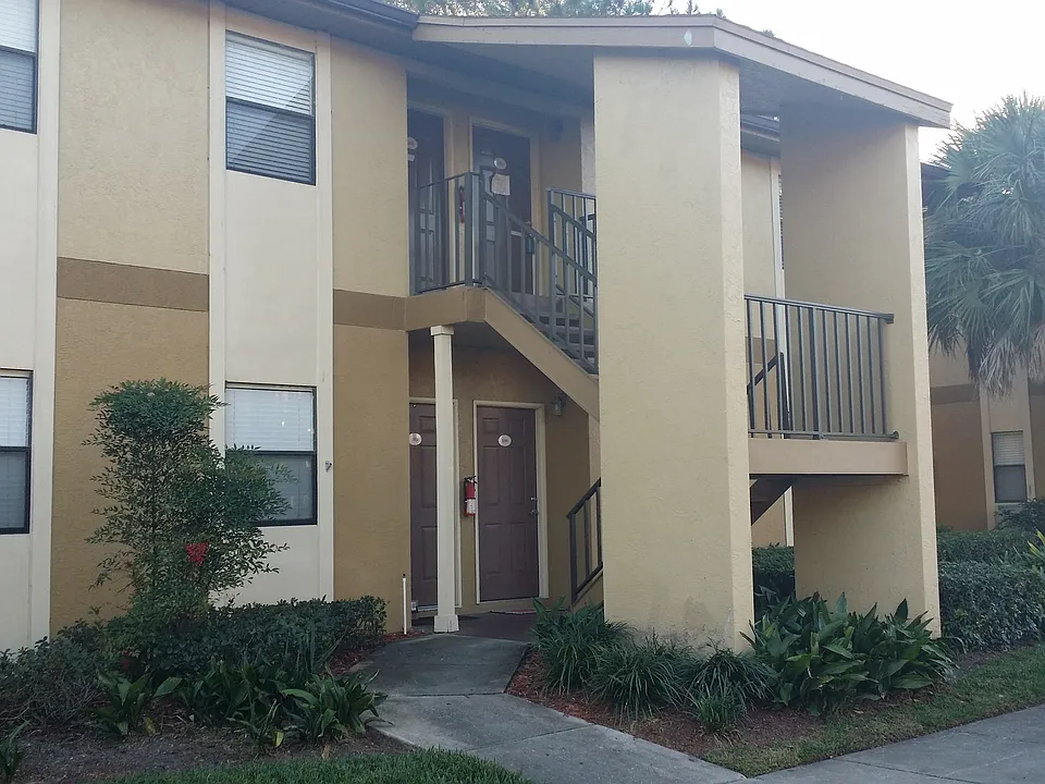 10160 Sailwinds Blvd S #206