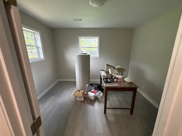 2649 Rowan St — Photo 8