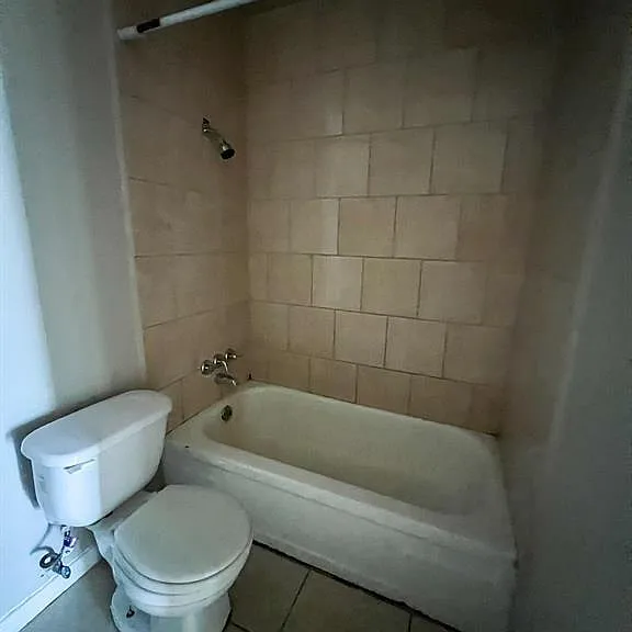 6736 W Fuqua Dr — Photo 18