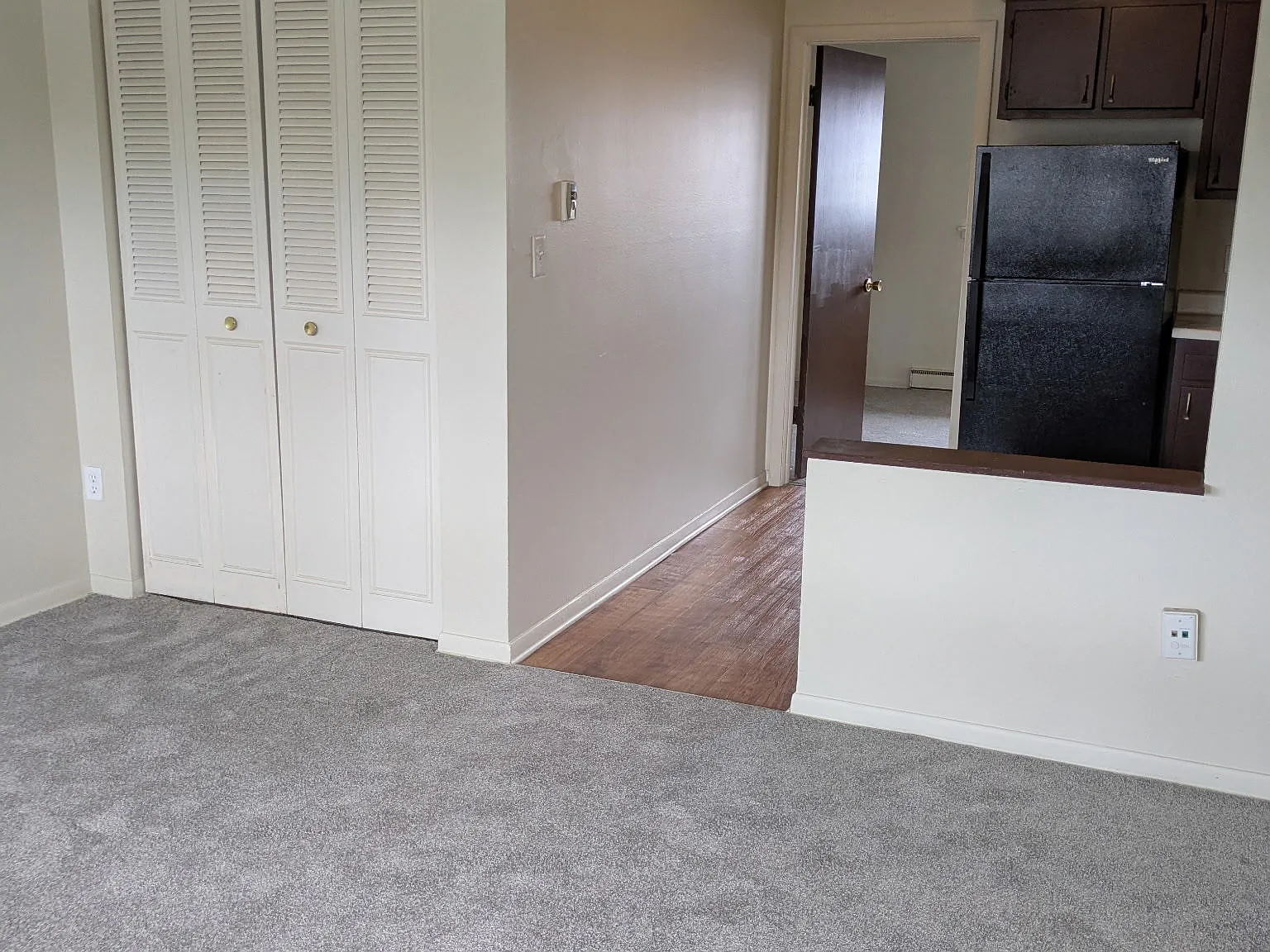 1832 Lilac Ln — Photo 2