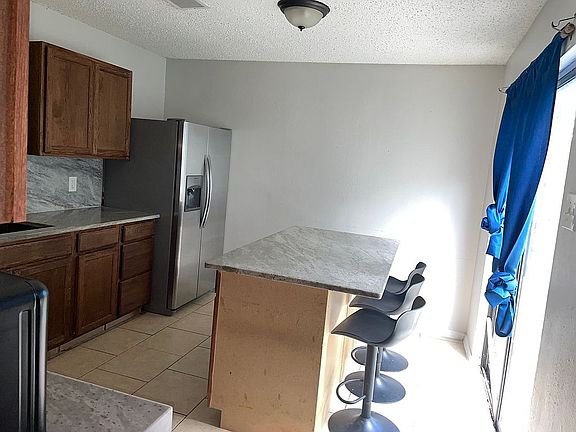 2nd image of 4831 Cobb Valley Dr