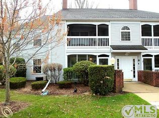 613 Curzon Ct APT 101, Howell, MI 48843