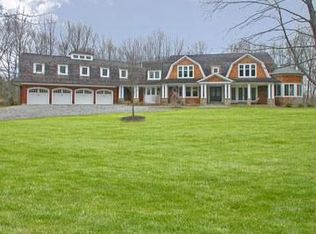 111 Fardale Ave, Mahwah, NJ 07430