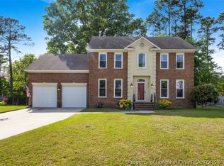 586 Milden Rd, Fayetteville, NC 28314