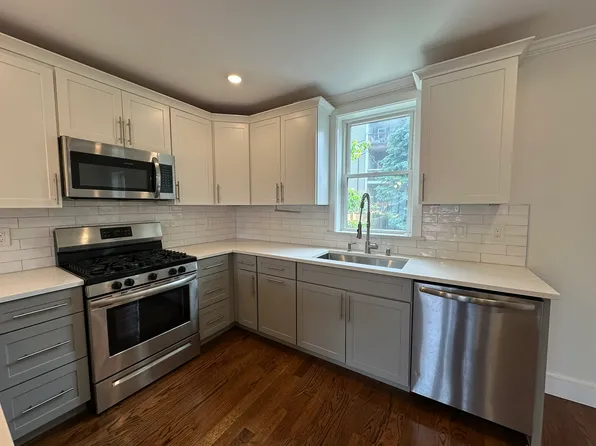 3 Morton Pl Floor 2, Boston, MA 02128