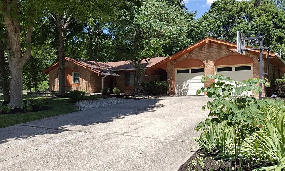 1st image of 648 King Dr