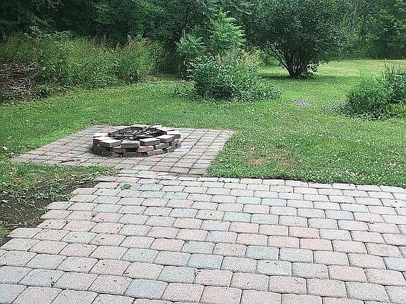 Patio/fire pit
