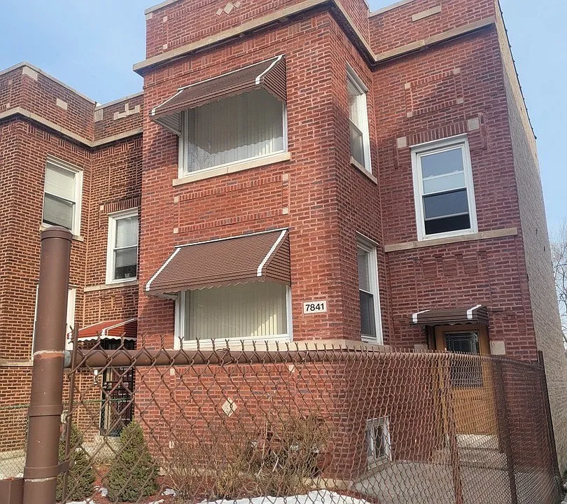 7841 S Loomis Blvd #1