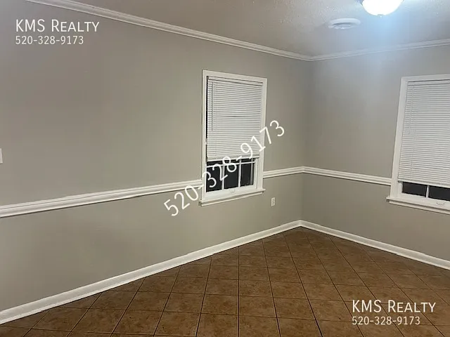 221 Southbrook Dr — Photo 10