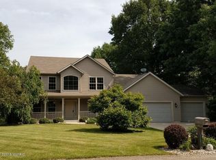 25498 Haley Ct, Edwardsburg, MI 49112