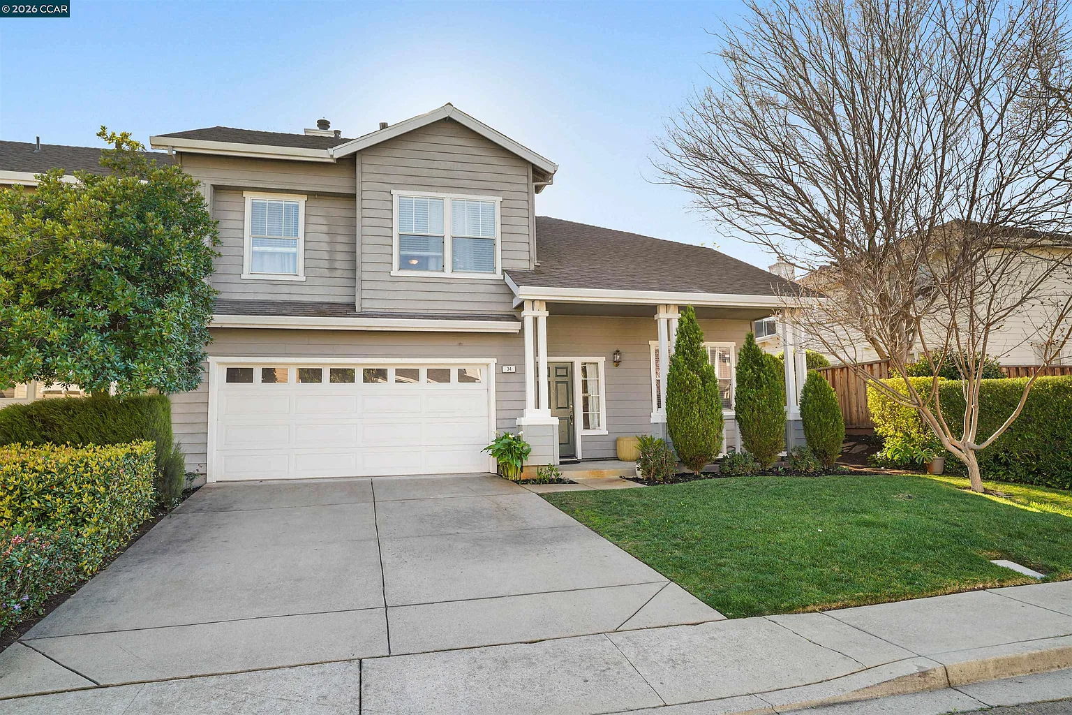 34 Elmwood Dr photo 1