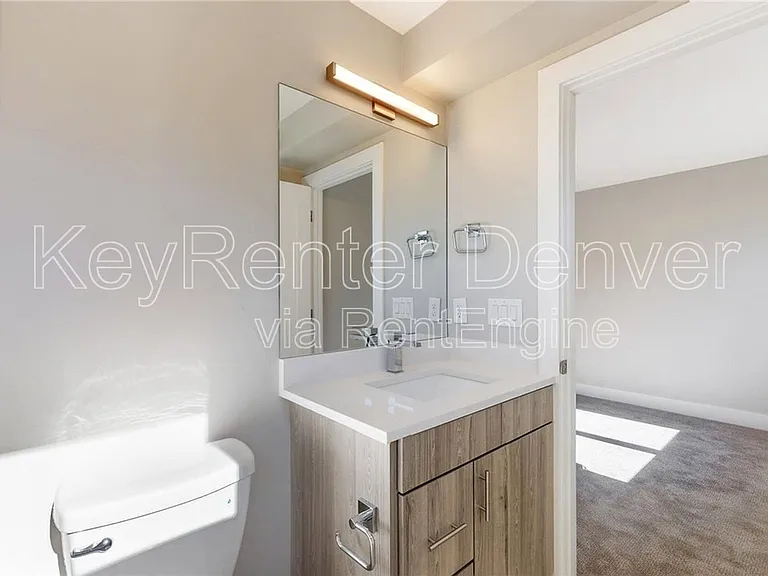 1930 N Grove St #3 — Photo 14