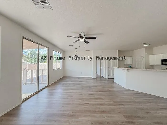 3420 W Avenida Bonita — Photo 5