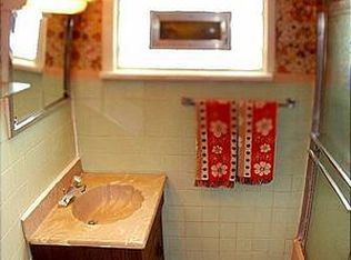 9419 S 52nd Ave, Oak Lawn, IL