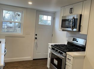 158 Perry St #1F, Stoughton, MA 02072