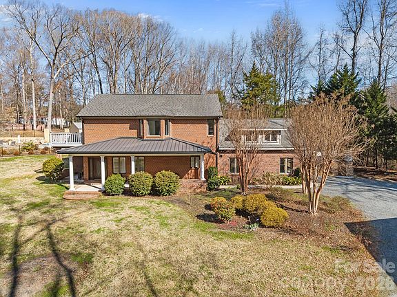 2nd image of 10436 Connell Rd