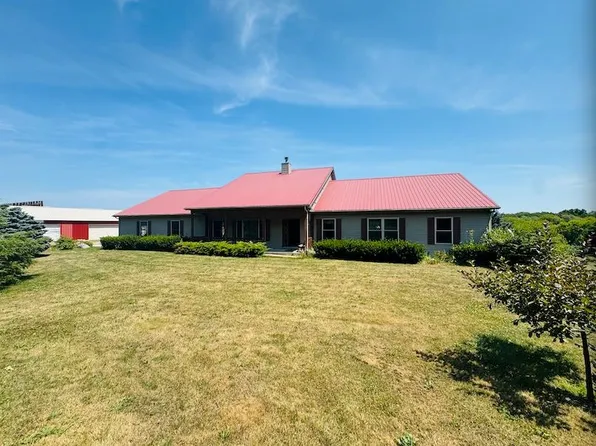 N7214 Stoney Creek Rd, Waterloo, WI 53594