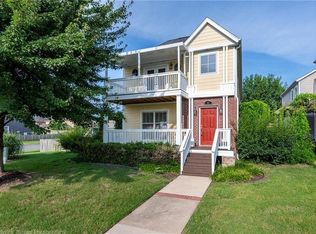 671 N Rupple Rd, Fayetteville, AR 72704