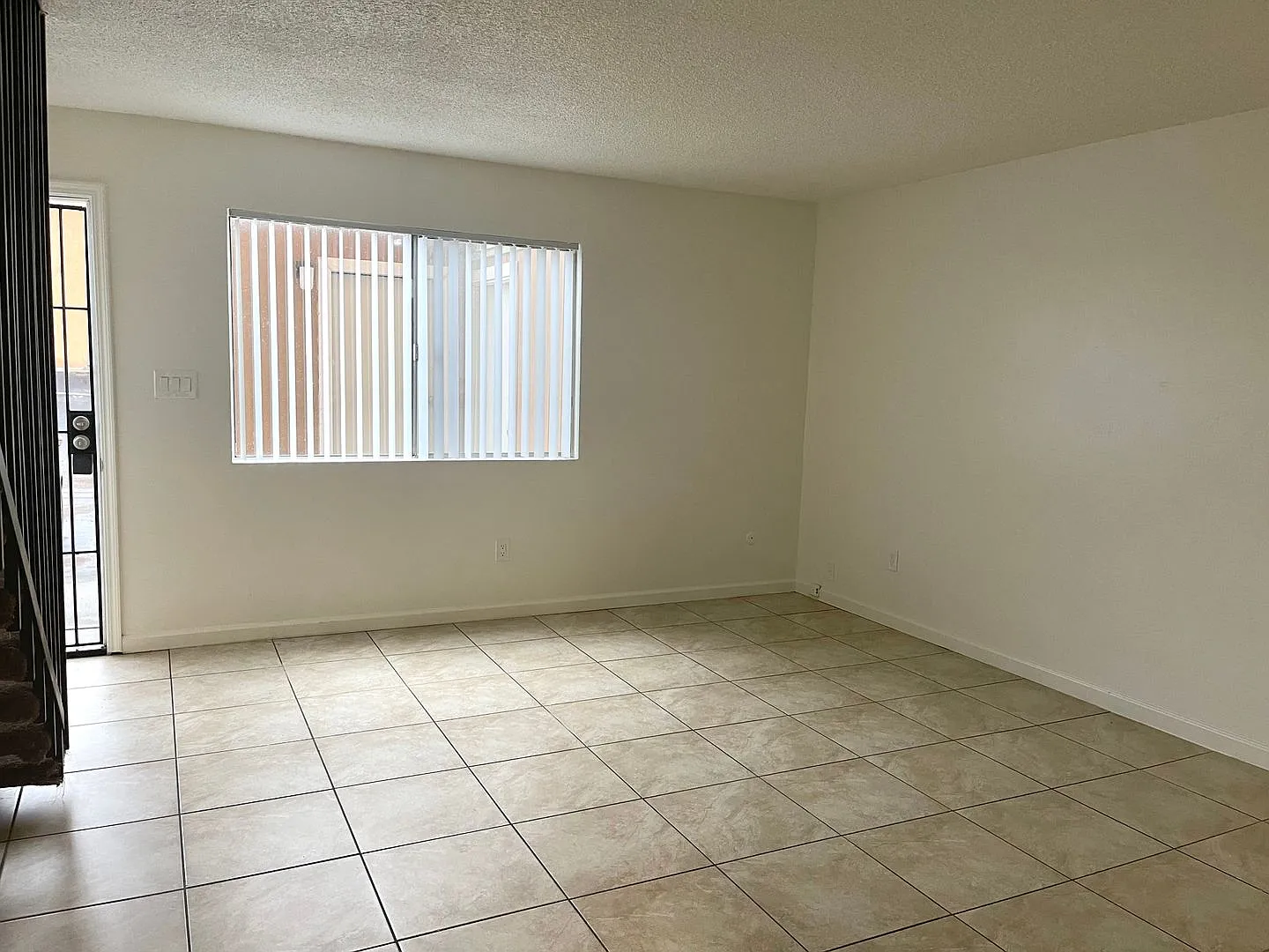 3600 N. Chester Ave. — Photo 2