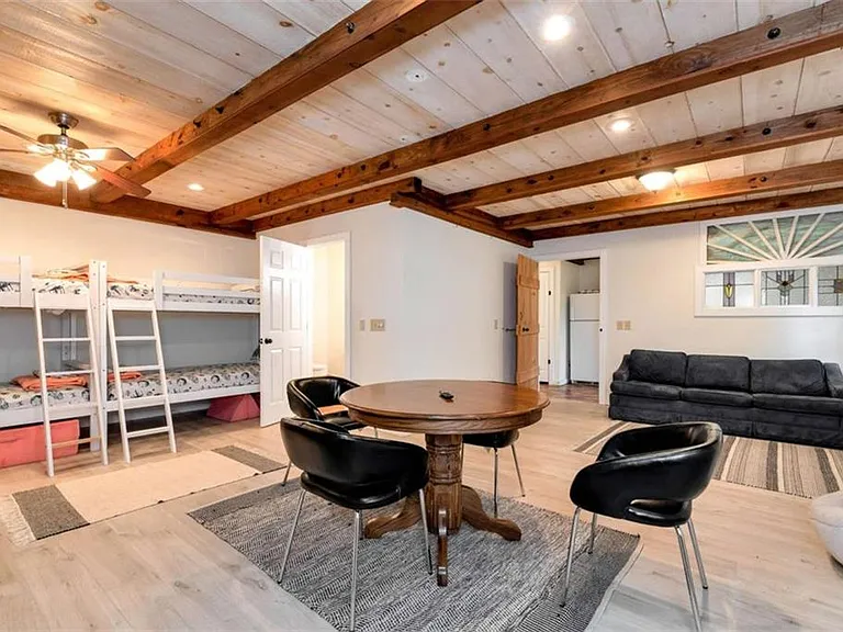 3978 Pine Shore Cir — Photo 35