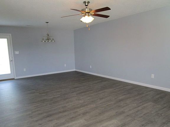 3rd image of 5426 Creekhead Cove Ln