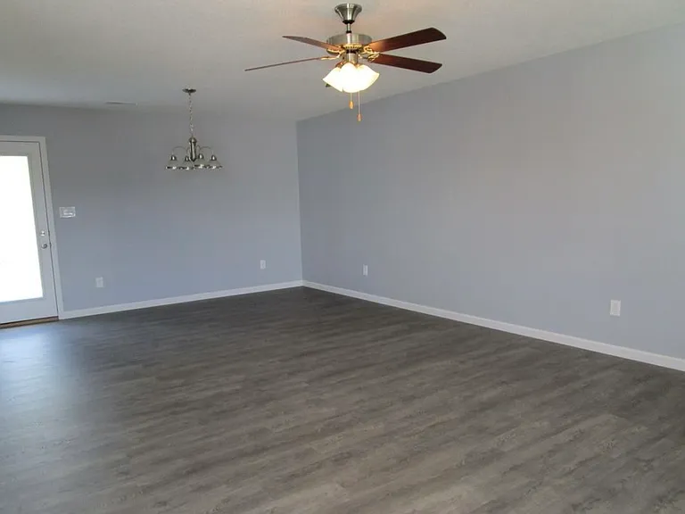5426 Creekhead Cove Ln — Photo 3