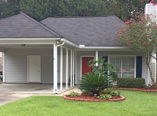 17613 Barrett Ln, Baton Rouge, LA 70817