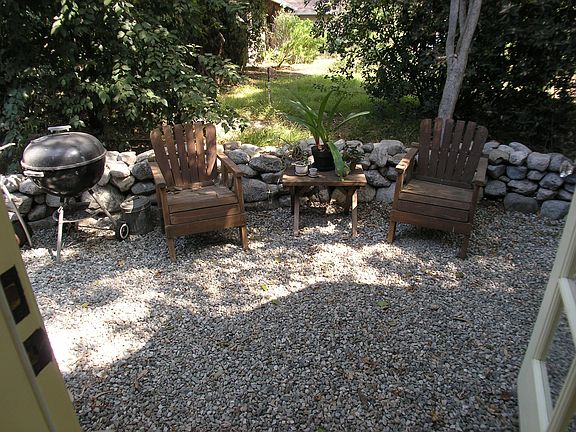 3rd image of 577 Villa Zanita St