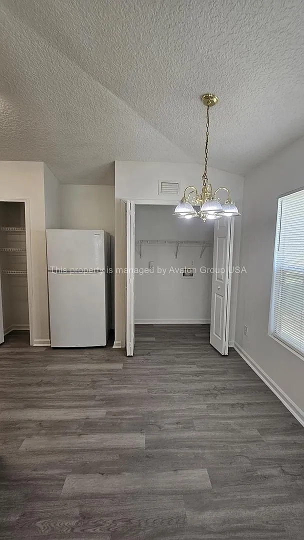 3 bed, 1271 sqft, $1,475 — Photo 4