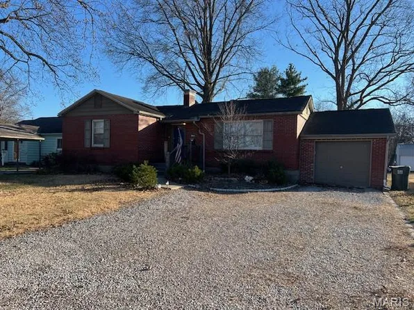 904 S Mill St, New Athens, IL 62264