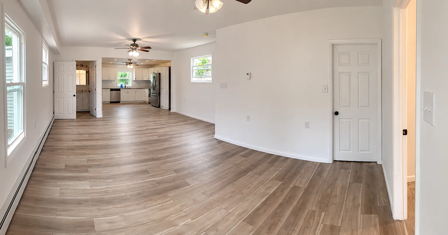 3 bed, 1600 sqft, $1,800 — Photo 2