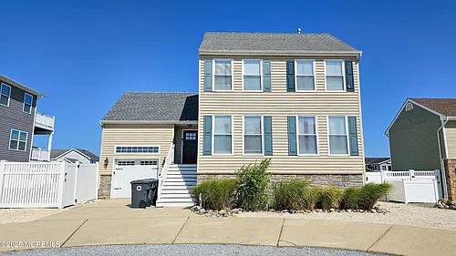 105 Peter Rd Photo 1
