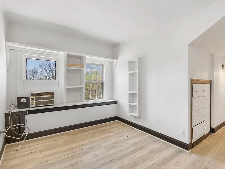 649 South Ave — Photo 25