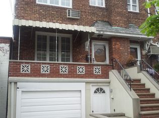 5931 58th Rd, Maspeth, NY 11378