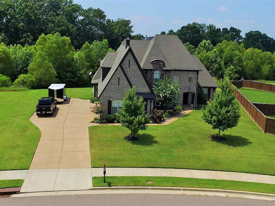 1st image of 5961 Windsor Oak Cir
